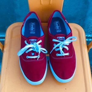 Red& white Keds 🍄